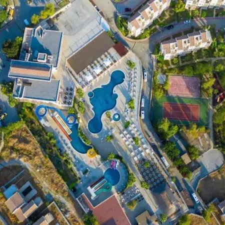 Private Deluxe 2 Bedroom Wyndham Golf & 쿠사다시