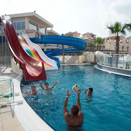 Private Deluxe 2 Bedroom Wyndham Golf & Apartment Kusadasi